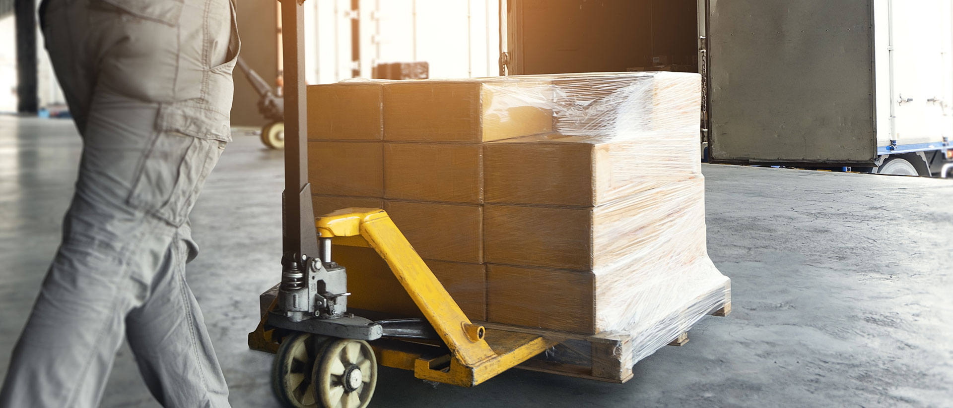 Commercial Delivery Montreal